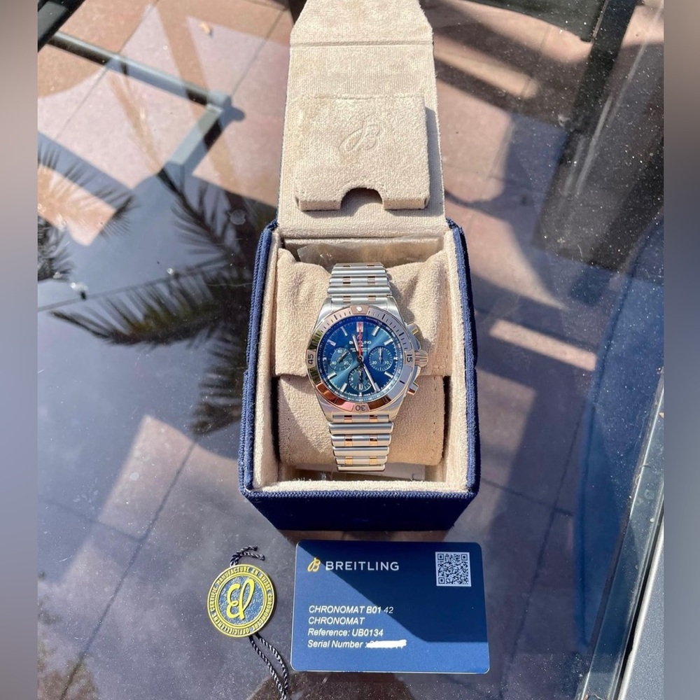 Breitling Chronomat B01 42 Stainless with Blue Face 42mm For Sale! beautiful!